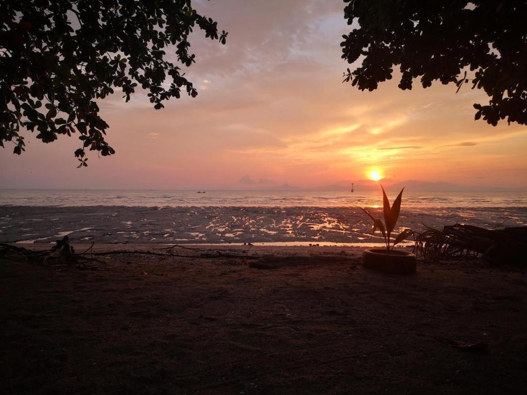 Putra Brasmana Hotel Kuala Perlis Exteriér fotografie