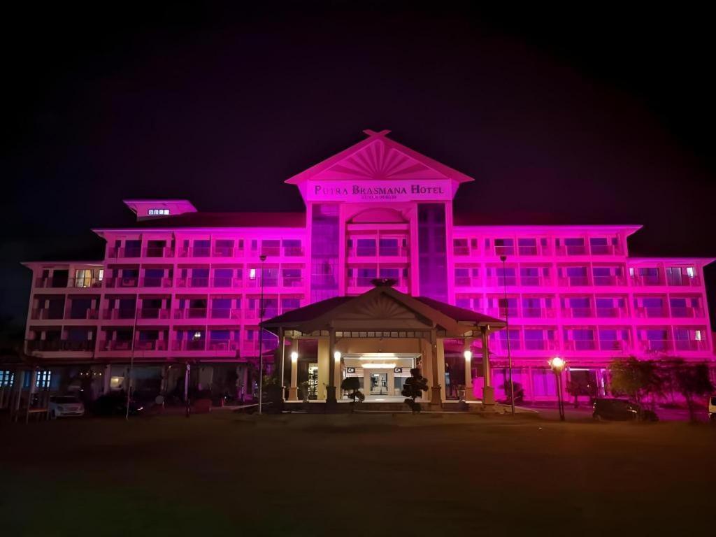 Putra Brasmana Hotel Kuala Perlis Exteriér fotografie