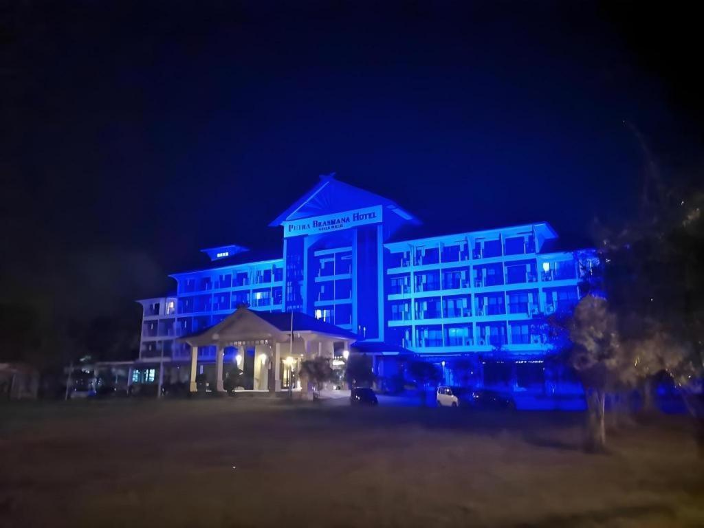 Putra Brasmana Hotel Kuala Perlis Exteriér fotografie