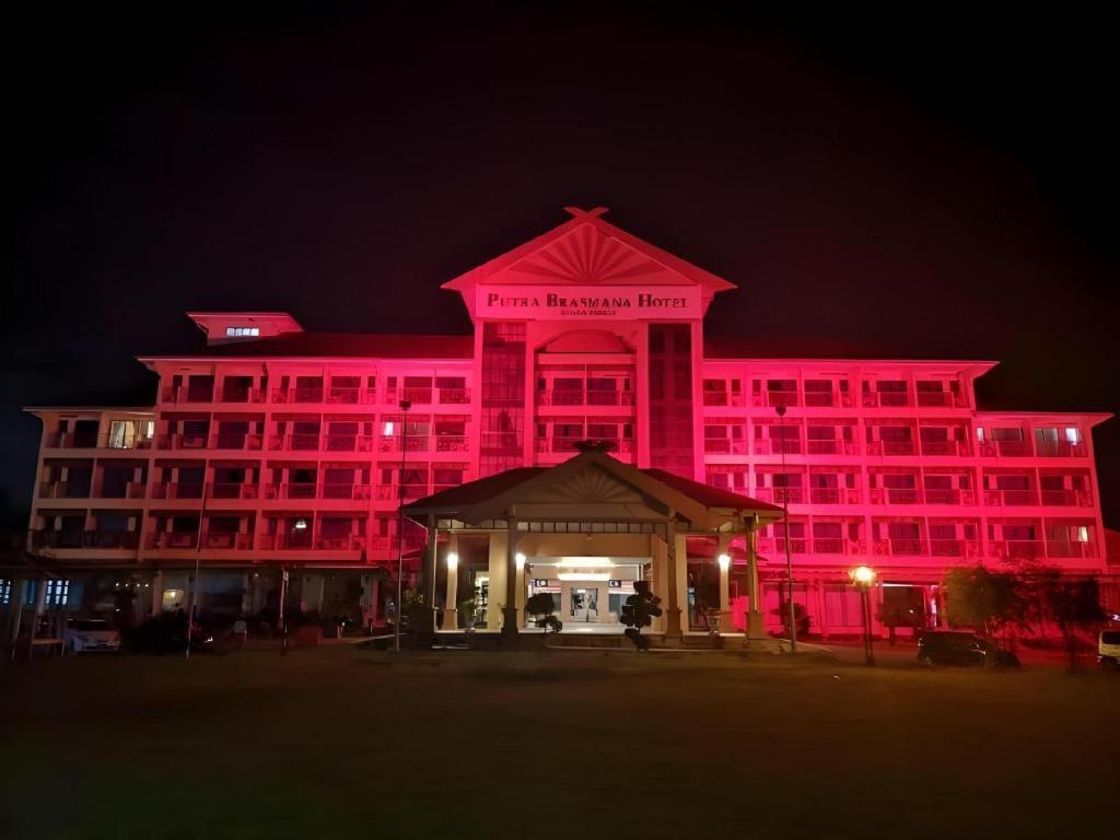 Putra Brasmana Hotel Kuala Perlis Exteriér fotografie